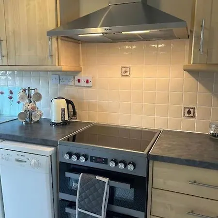 No12 Bridge Street *