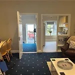 No 12 Bridge Street - Town Centre Apartment *