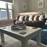 No 12 Bridge Street - Town Centre Apartment Apartman *