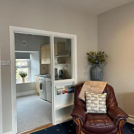 No12 Bridge Street *