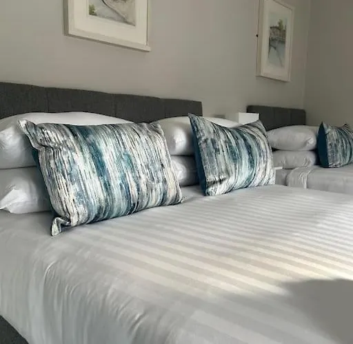 No 12 Bridge Street - Town Centre Apartment דירה ווסטפורט