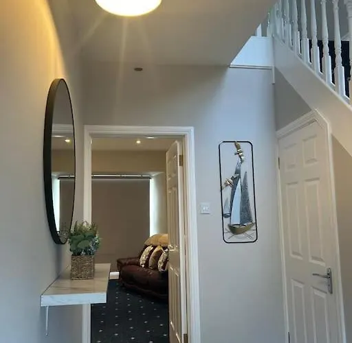 No 12 Bridge Street - Town Centre Apartment ווסטפורט